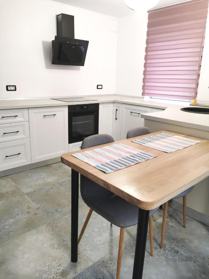Apartment No 11 - Amarilia Apartments Constanta Bagian luar foto